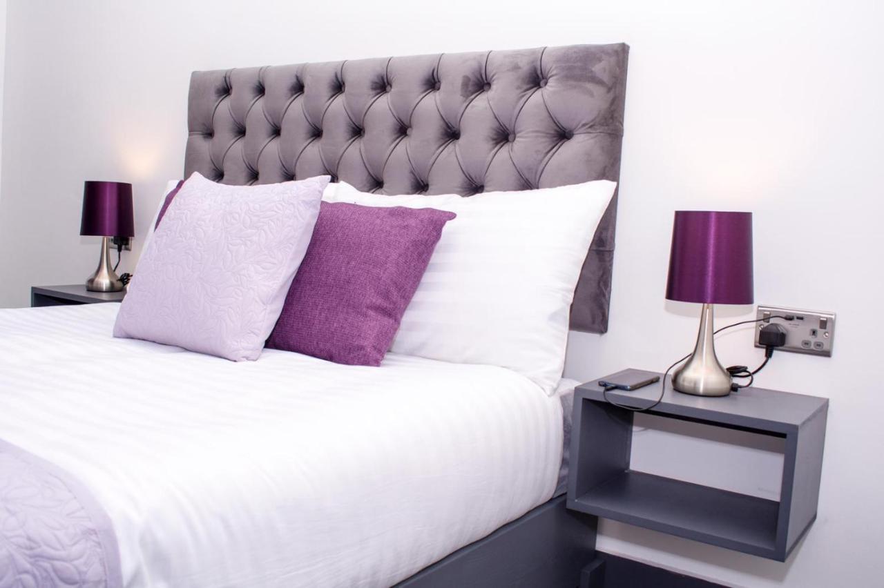 Homestay In Birmingham Sleeps 8 - Free Parking & Wifi Bagian luar foto