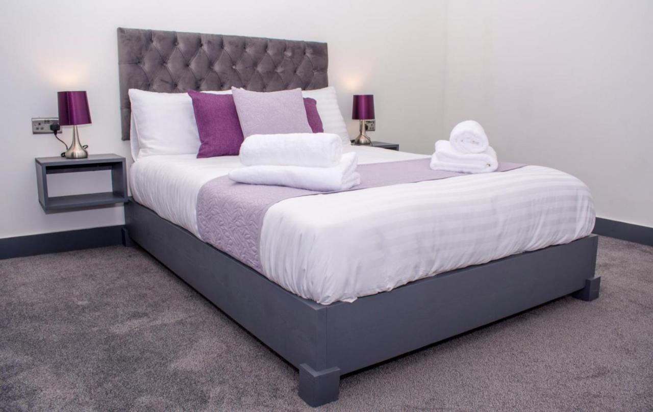 Homestay In Birmingham Sleeps 8 - Free Parking & Wifi Bagian luar foto